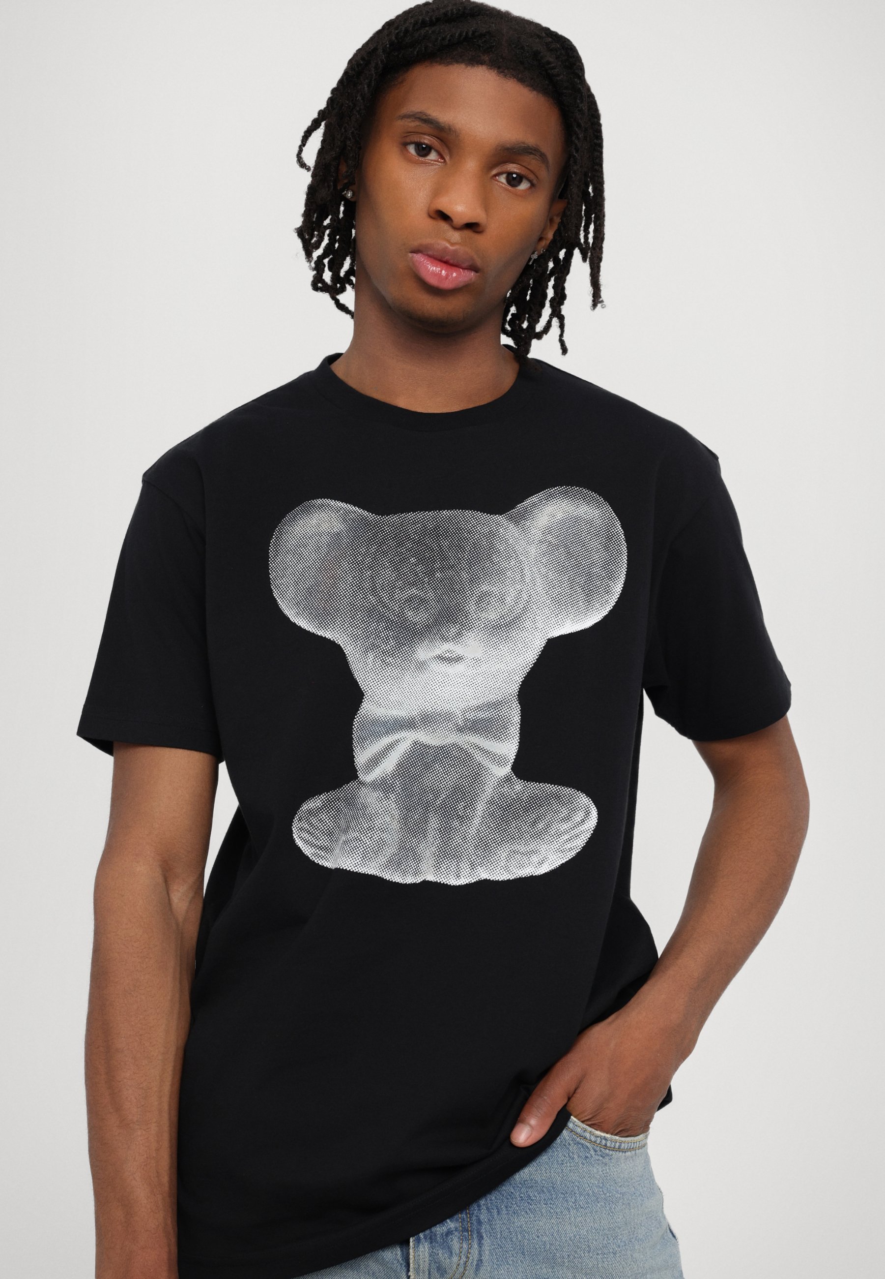【関税込み】Vivienne Westwood ブラック Mouse Classic Tシャツ Black Mouse Classic T-shirt by Vivienne Westwood on Sale
