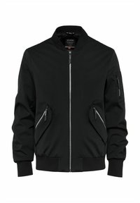 Czarna kurtka bombka z teksturowanej tkaniny, z zapięciem na zamek z przodu, dwoma skośnymi kieszeniami bocznymi oraz kieszenią na rękawie z dodatkowym zamkiem.