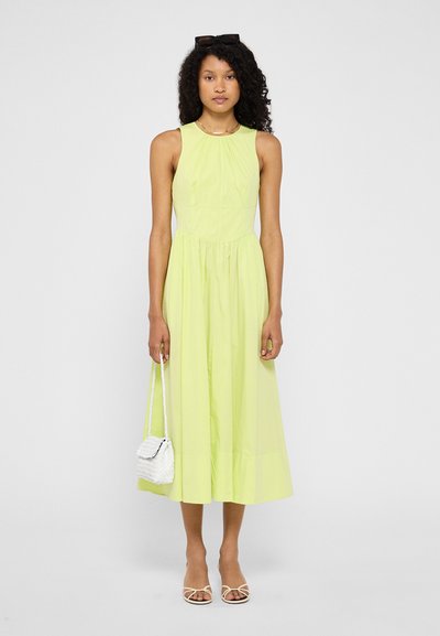 Cinq à Sept BENITA DRESS - Päevakleit - lime kiss