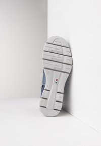 NeroGiardini Sneaker low - acqua