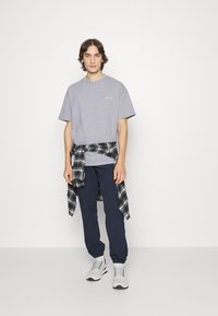Les Deux DIEGO - T-shirt básica - grey melange/white
