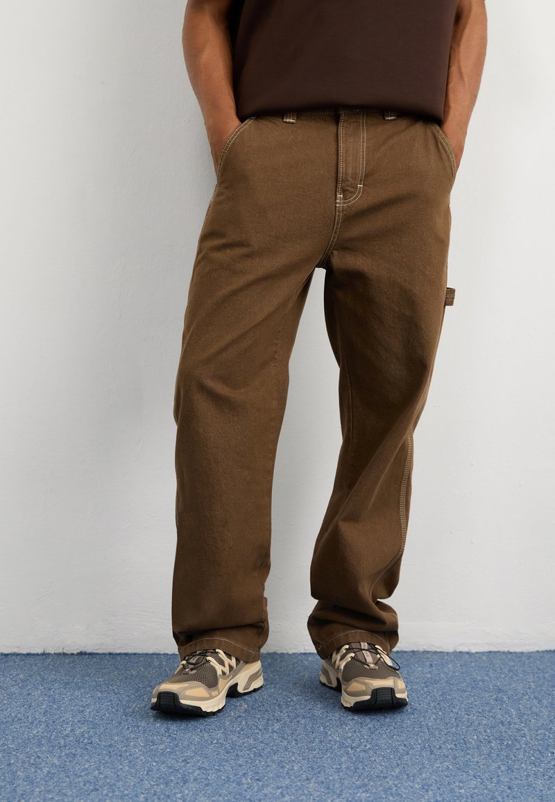 Dickies STEVENSVILLE  - Dailidės stiliaus džinsai - mushroom
