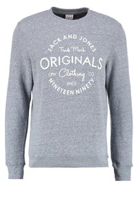 Felpa grigia a maniche lunghe con testo circolare bianco: "Jack and Jones Originals Clothing Co Dal Millenovecentonovanta."