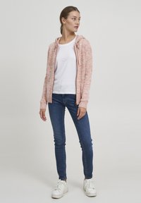 Oxmo OXPHILADELPHIA - Kofta - powder ros