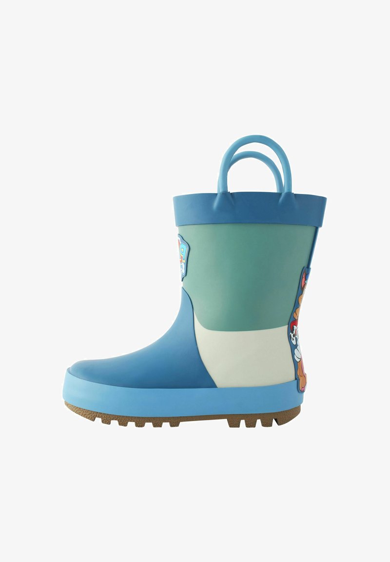 Stivale di gomma con un design blu e verde, dotato di una suola testurizzata e accenti a fantasia. Include due manici per una facile vestibilità.