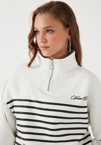 LELA Sudadera - ecru