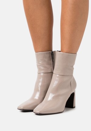 High heeled ankle boots - taupe