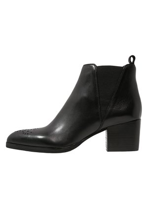 Lage laarzen - black