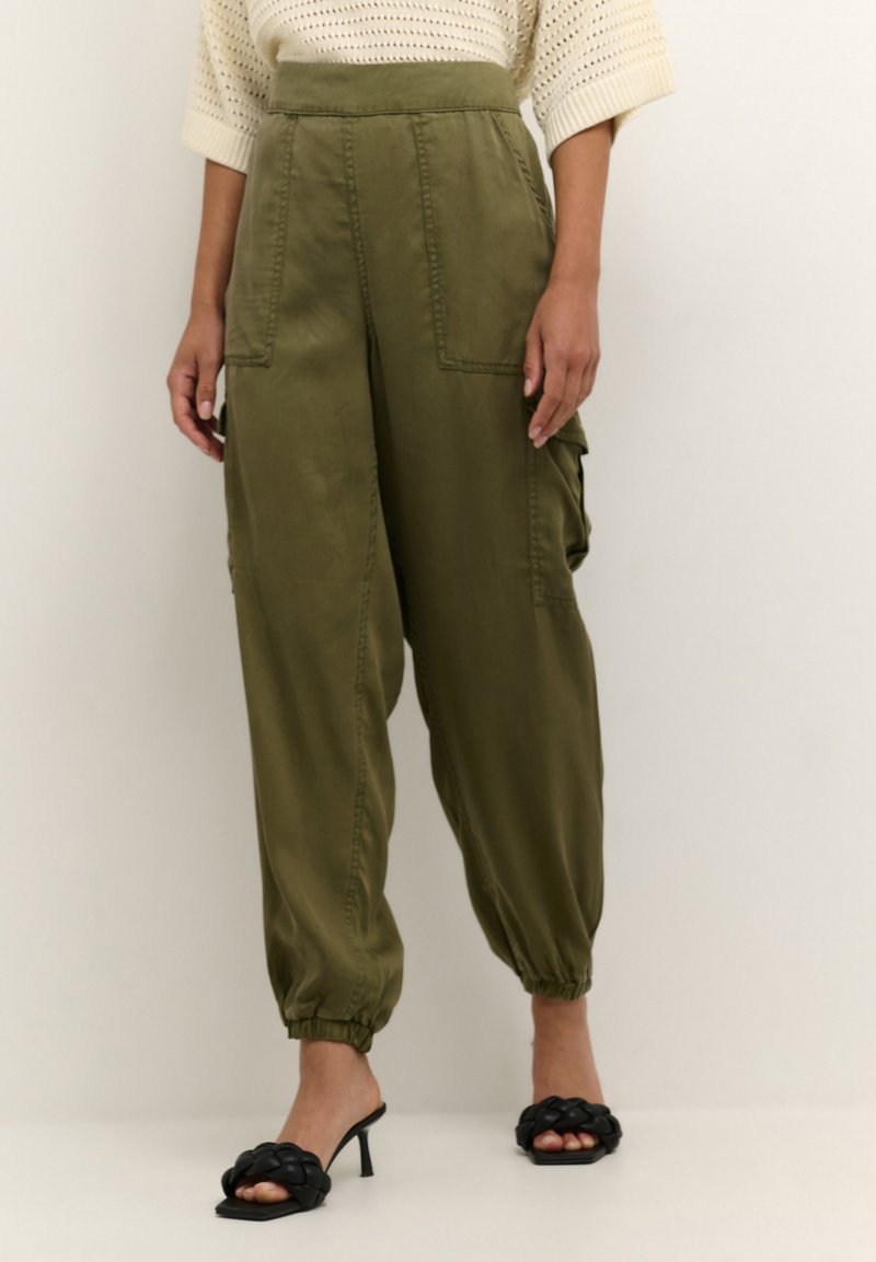 KAFFE Women's Trousers Kaffe Women's Cargo Trousers Casual High Waist Elastic Waistband with Drawstring, Rawhide KAFFE Women's Trousers Kaffe Women's Cargo Trousers Casual High Waist Elastic Waistband with Drawstring, Rawhide