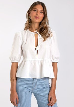 THE-ARE CON LAZOS EN ESCOTE - Blusa - white