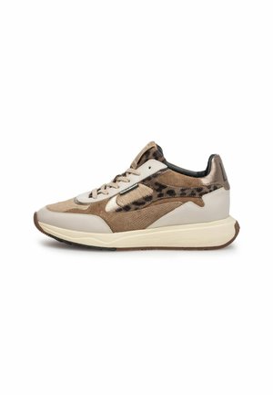 Trainers - taupe