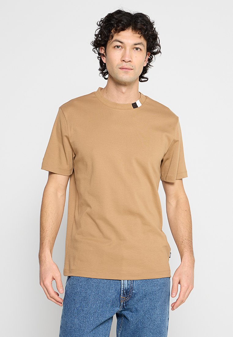 Boss T-shirt basic beige Boss T-shirt basic beige