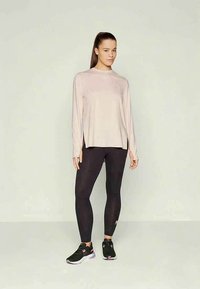 Puma MODEST TEE - Pikkade varrukatega topp - rose quartz