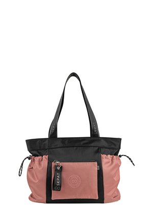 Bolso tote negro y rosa con diseño de doble tela, que incluye un bolsillo frontal con cremallera y laterales ajustables con cordón. Asas negras.