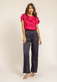 Dona x Lisa EDUARDA - Pantalon classique - noir