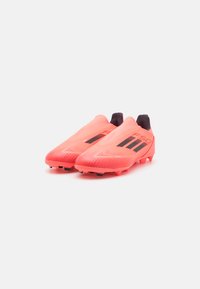adidas Performance F50 LEAGUE FG/MG UNISEX - Futbola apavi, cieta zeme - turbo/aurora black/platin metallic