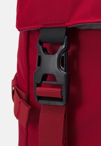 Burton TINDER 2.0 - Mochila - sun dried tomato
