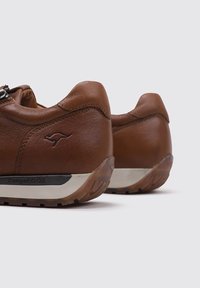KangaROOS Sneaker low - camel