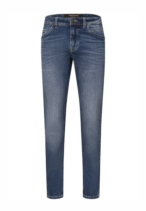 Jean bleu slim pour homme avec délavage estompé, design à cinq poches, passants de ceinture et fermeture par bouton sur fond blanc.