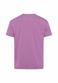T-shirt di cotone viola con scollo rotondo, maniche corte e vestibilità comoda. Il tessuto ha una texture liscia e morbida.