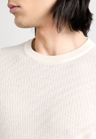 Emporio Armani MAGLIA - Basic póló - bianco latte