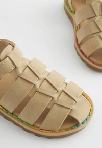Little Bird BY JOOLS OLIVER FISHERMAN - REGULAR FIT - Chodecké sandály - stone