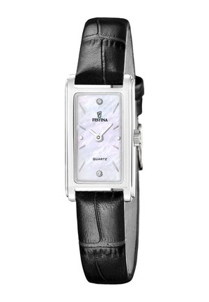 Rechthoekig zilver horloge met een witte wijzerplaat, minimale uurmarkeringen, twee wijzers en een zwarte leren band.