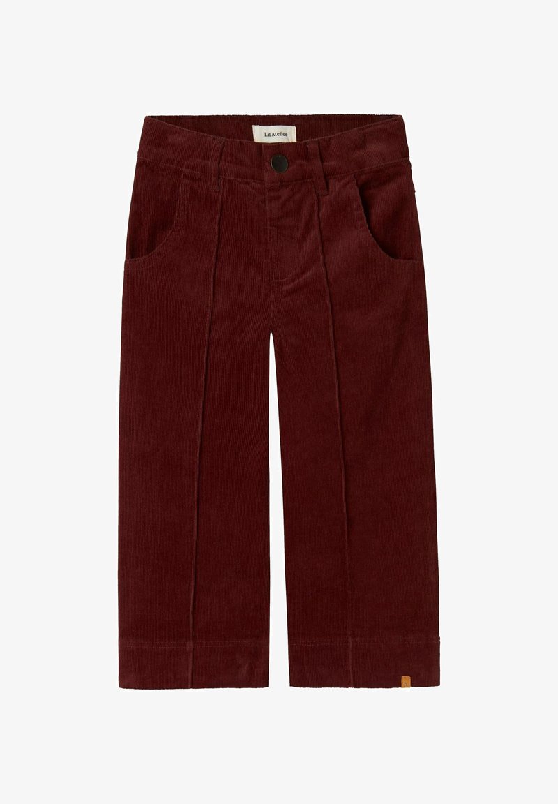 Pantalon en velours côtelé bordeaux pour tout-petits, avec poches avant, fermeture par bouton, détails de couture centrale et petite étiquette près de l'ourlet.