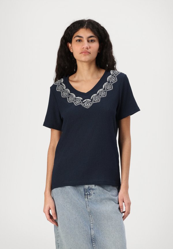 ONLNANNA V NECK - Print T-shirt