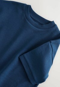 Ej vald, new navy blue