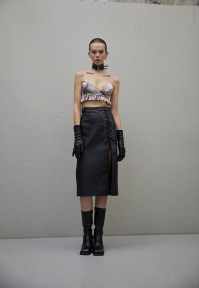 ROKH BRA RUFFLES - Μπλούζα - purple