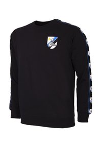 Zwarte sweatshirt met een ronde hals en lange mouwen. Bevat een embleem op de borst en een patroonrand in blauw en wit langs de mouwen.