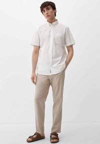 s.Oliver REGULAR - Broek - sandstein