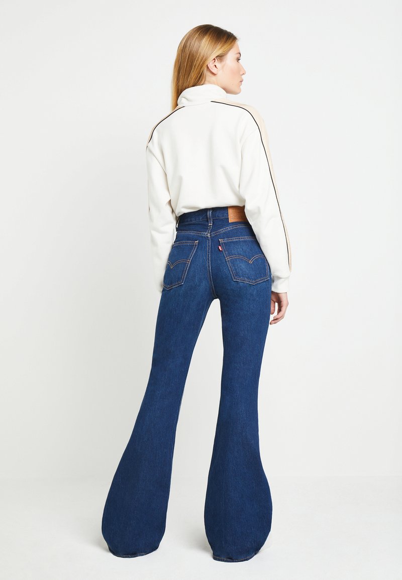 levis jeans flare