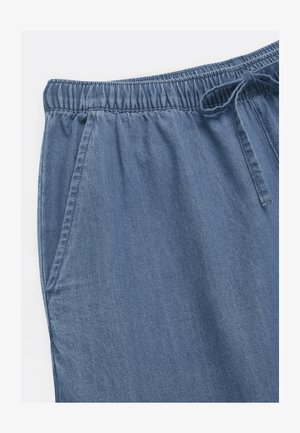 Cellbes of Sweden, BALLOON PANTS IN LIGHT DENIM WITH HIGH RISE - Baggy jeans - medium blue denim