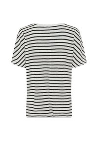 Stripet t-shirt med korte ærmer, prydet med horisontale sorte striber på en hvid baggrund, blød tekstur og rund halsudskæring.