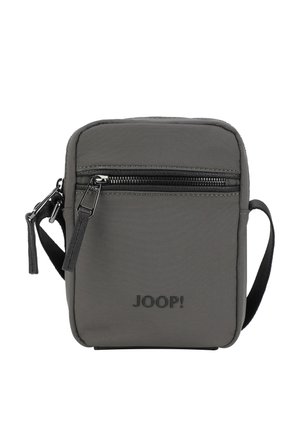 Borsa a tracolla compatta di colore grigio scuro con tasca frontale con zip, tracolla nera regolabile e logo "JOOP!" sul frontale.