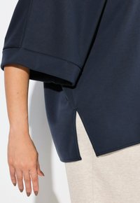 Ulla Popken Sudadera - marine