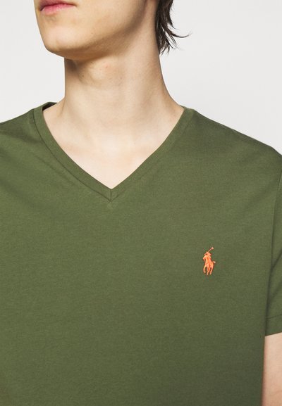 Polo Ralph Lauren CUSTOM SLIM FIT JERSEY V-NECK T-SHIRT - T-shirt básica - supply olive
