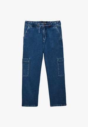 Pantalon cargo en denim bleu foncé avec taille élastique, cordon de serrage, poches avant et poches à rabat latérales.