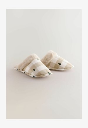 Béžové a biele kockované papuče s malými zelenými vzormi stromov a huňatým, jemným kožúškom okolo otvorenia.