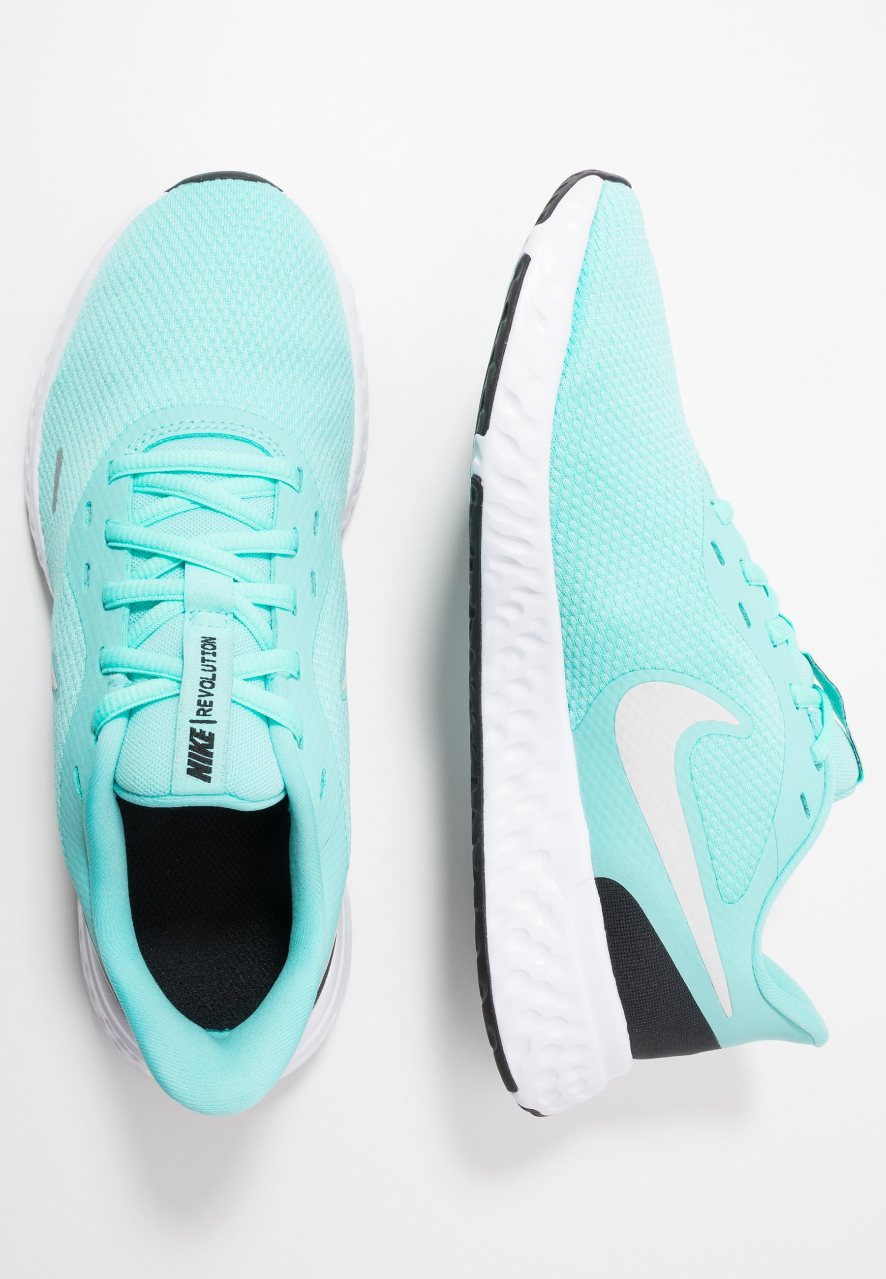 nike revolution 5 aurora green