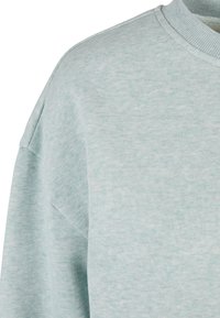 Urban Classics MELANGE CREWNECK - Mikina - salvia melange