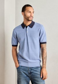 Scotch & Soda TONE ON TONE STRIPED REGULAR FIT - Poloskjorter - faded denim