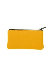 Borsa gialla in pelle con finitura testurizzata, caratterizzata da una cerniera nera. Forma rettangolare con bordi lisci. Design compatto e portatile.
