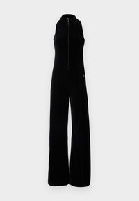 Mono negro con cuello alto, cremallera frontal, piernas anchas y un tejido de textura suave. Presenta costuras en tono y un detalle de etiqueta lateral.
