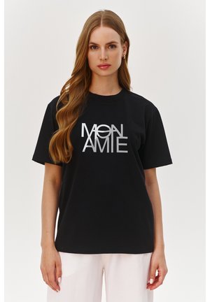 BERLIN  - T-shirt z nadrukiem