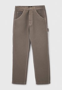 Hnědé bavlněné kalhoty s kontrastním světlým prošitím, obsahující pět kapes a široký střih nohavic. Zahrnuje boční smyčku na nářadí.