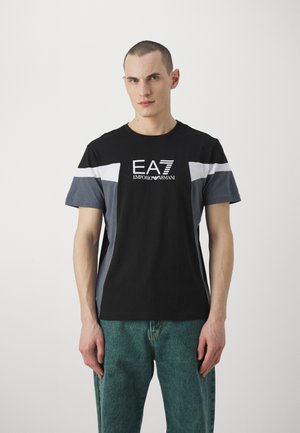 EA7 Emporio Armani, T-shirt con stampa - nero