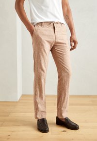 Lindbergh PANTS - Pantaloni - burnt clay